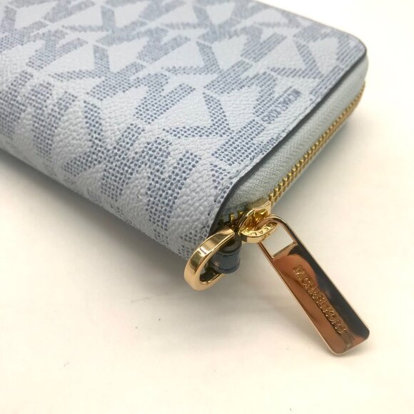 Michael Kors Jet Set Signature Baby Blue Coated Canvas Continental Wallet - Picture 9 of 10